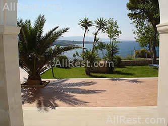 Balcony Hotel 12